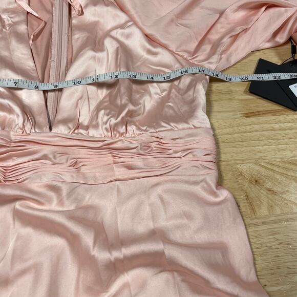 Mac Duggal NWT Long Sleeve Cold Shoulder Plunging Keyhole Neck Gown Pink Size 10 - Picture 6 of 9